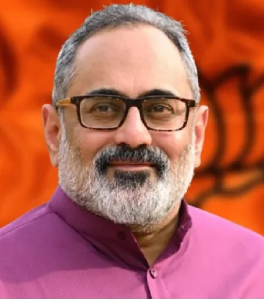 ആശയകുഴപ്പത്തില്‍? മാധ്യമങ്ങളെ അഭിമുഖീകരിക്കാതെ മാറി നിന്ന് രാജീവ് ചന്ദ്രശേഖര്‍