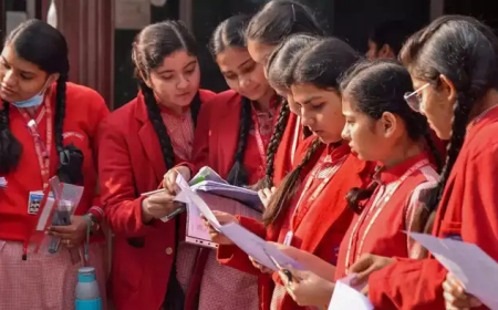 പ്ലസ് വൺ ക്ലാസുകൾ എപ്പോൾ ആരംഭിക്കും? ആദ്യ അലോട്ട്മെൻ്റ് ഈ ദിവസം; പ്രധാന തീയതികൾ അറിയാം