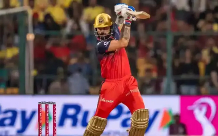 ലോക ക്രിക്കറ്റ് ചരിത്രത്തിൽ ഇതാദ്യം; രോഹിത് ശർമയ്ക്കും ക്രിസ് ഗെയ്ലിനും മുകളിൽ വിരാട് കോഹ്ലി; ഐപിഎല്ലിൽ വീണ്ടും റെക്കോഡ് നേട്ടം