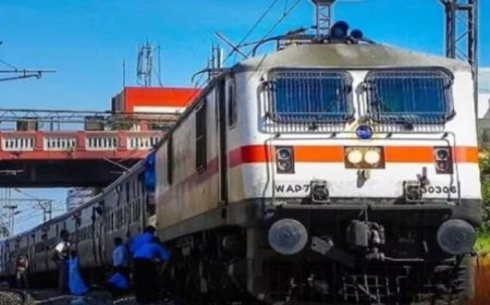 രണ്ട് റെയിൽവേ സ്റ്റേഷനുകൾ അടച്ചുപൂട്ടാനുള്ള തീരുമാനം ഉപേക്ഷിക്കണം: മന്ത്രി അബ്ദുറഹിമാൻ