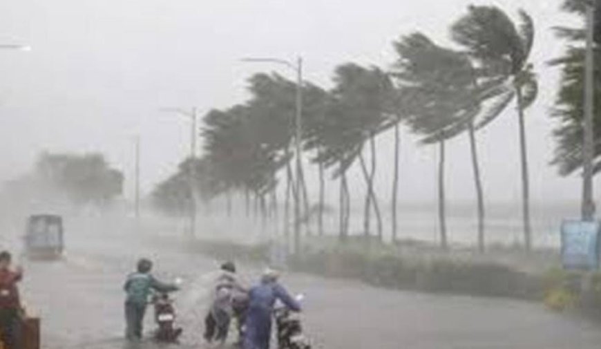 കൺട്രോൾ റൂം പ്രവർത്തിക്കുന്നു