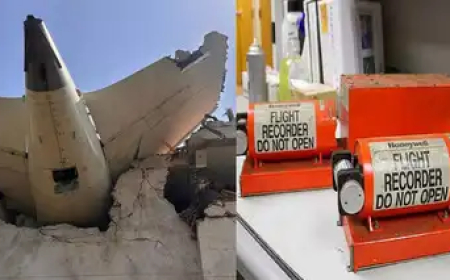 പൈലറ്റിൻ്റെ അവസാനവാക്ക് എന്തായിരുന്നു? ബ്ലാക് ബോക്സിലെ വിവരങ്ങൾ ഡീകോഡ് ചെയ്യാൻ എത്ര ദിവസം വേണം