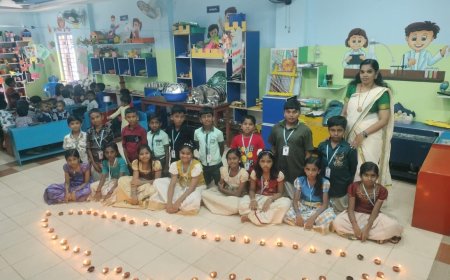 പാച്ചല്ലൂർ ഗവണ്മെന്റ് എൽ പി സ്കൂളിൽ കേരളത്തെ മൺചെരാതിൽ ഒരുക്കി.