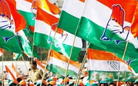 തിരുവനന്തപുരം കോർപറേഷൻ തിരഞ്ഞെടുപ്പ്. രണ്ടാംഘട്ട സ്ഥാനാർഥി പട്ടികയും പ്രഖ്യാപിച്ച് കോൺഗ്രസ്.15 പേരുടെ പട്ടികയാണ് പ്രഖ്യാപിച്ചത്. ബാക്കി സീറ്റുകളുടെ കാര്യത്തിൽ ധാരണയായിട്ടില്ല