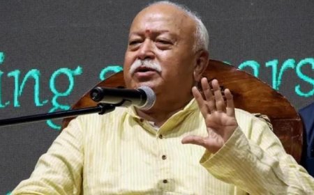 ഹിന്ദുവായിരിക്കുക എന്നാൽ ഭാരതമാതാവിന്റെ മകനായിരിക്കുക എന്നാണ്. ഹിന്ദു സ്വത്വം രാജ്യത്തോട് ഉത്തരവാദിത്തം വഹിക്കുന്നുണ്ടെന്ന അവബോധം ഓരോ ഹിന്ദുവിനും ഉണ്ടായിരിക്കണമെന്ന് മോഹൻ ഭാഗവത്