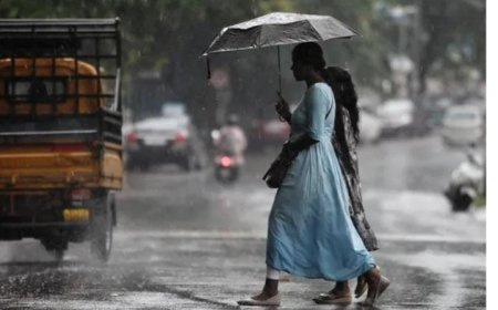 ചക്രവാതച്ചുഴി.  സംസ്ഥാനത്ത് ഒറ്റപ്പെട്ട മഴയ്ക്ക് സാധ്യത. മണിക്കൂറിൽ 55 കിലോമീറ്റർ വരെ വേഗത്തിൽ കാറ്റിനും സാധ്യത