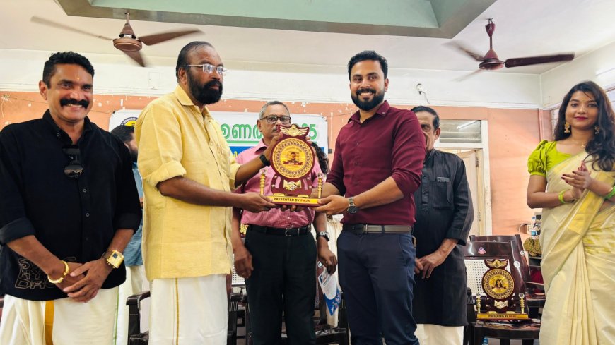ഫെഡറേഷൻ ഓഫ് വർക്കിംഗ്‌ ജേർണലിസ്റ്റ്    കേരളപിറവിയോടനുബന്ധിച്ചു തിരുവനന്തപുരം പ്രെസ്സ് ക്ലബ്ബിൽ വച്ചു നടത്തിയ "ഉണർവ് 2025"  പരിപാടിയിൽ വച്ചു യുവ സംരംഭകനുള്ള പുരസ്‌കാരം കെ അൻസലൻ എം എൽ എ ഹാനോയ് സി ആർ ന്  നൽകി ആദരിച്ചു