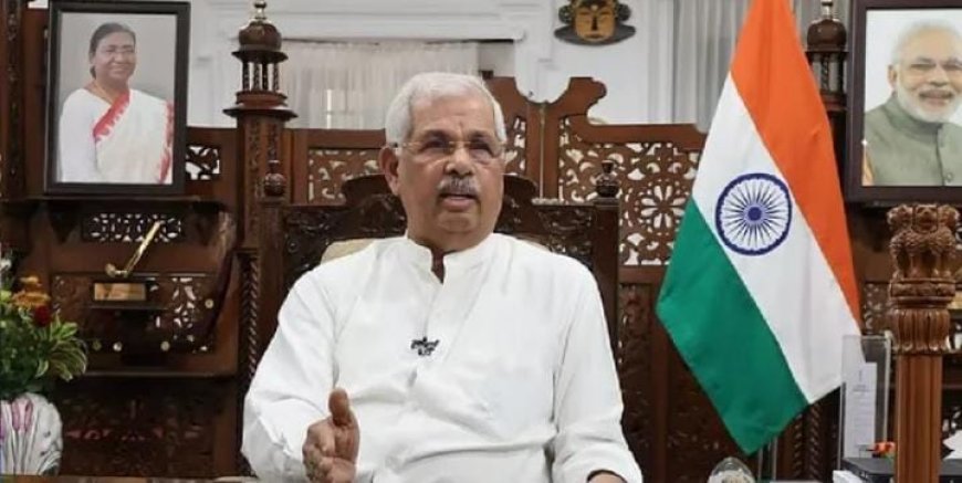 കാലിക്കറ്റ് സർവകലാശാല വൈസ് ചാൻസലർ നിയമനം: സേർച്ച് കമ്മിറ്റി ക്ക് അംഗീകാരം നൽകി ഗവർണർ. മൂന്നംഗ കമ്മിറ്റി യിൽ ചാൻസലറുടെ നോമി നിയും യുജിസി പ്രതിനി ധിയും സിൻഡിക്കേറ്റ് പ്രതി നിധിയും