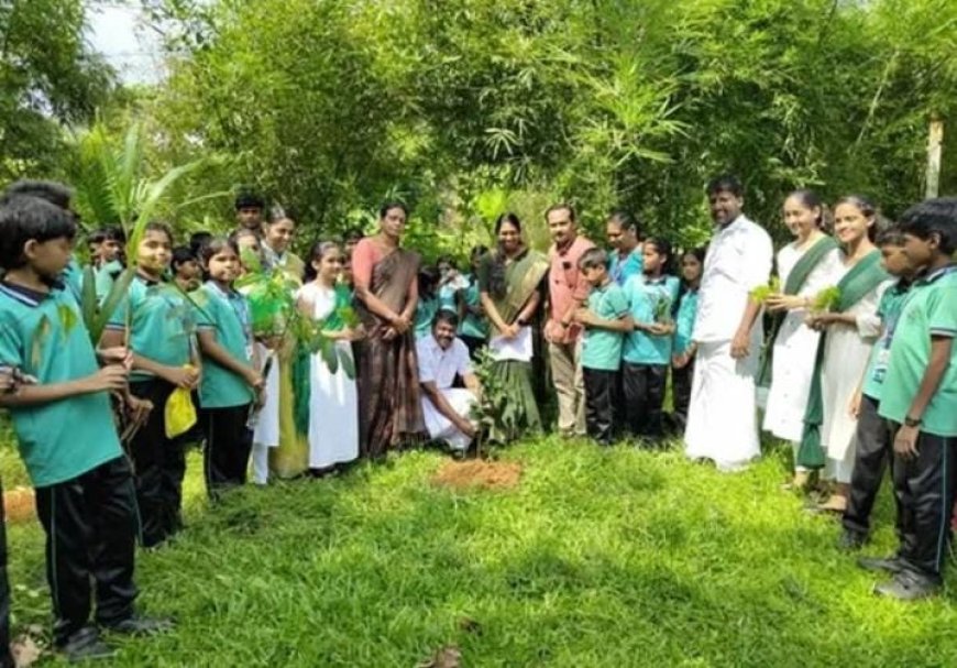 ഹരിത കേരളം മിഷന്റെ ആഭിമുഖ്യത്തിൽ സംഘടിപ്പിച്ച 'ഒരു തൈ നടാം ഒരുകോടി വൃക്ഷ തൈ നടീൽ യജ്ഞം' എറണാകുളം ജില്ലയിൽ വിജയകരമായി പൂർത്തിയാക്കി