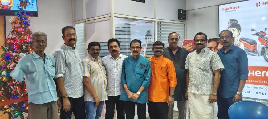 *സമാന്തരപ്പക്ഷികൾ ചലച്ചിത്രം ആദ്യപ്രദർശനം* 