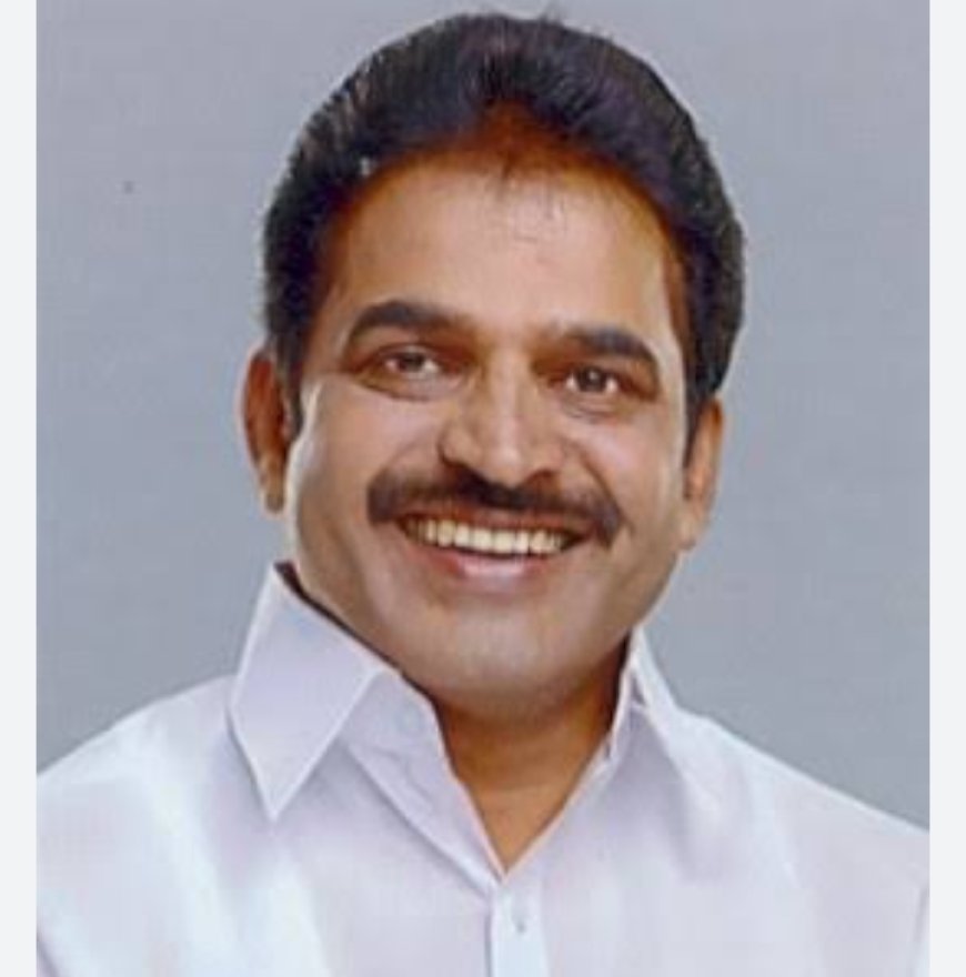  കർണാടകയിലെ കോൺഗ്രസ് സർക്കാരിന്റെ ഭരണകാര്യങ്ങളിൽ എഐസിസി ജനറൽ സെക്രട്ടറി കെ.സി വേണുഗോപാൽ അനാവശ്യമായി ഇടപെടുന്നുവെന്ന ആരോപണവുമായി ബിജെപി.