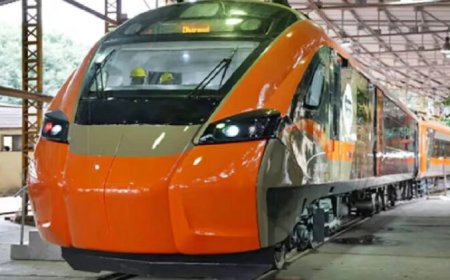 *വന്ദേഭാരത് സ്ലീപ്പർ എത്തുന്നു*