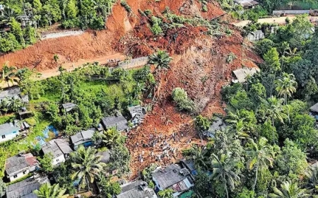അടിമാലിയിൽ മണ്ണിടിച്ചിലിൽ മരിച്ച ബിജുവിന്റെ കുടുംബത്തിന് ഒരു ലക്ഷം രൂപ നൽകി.
