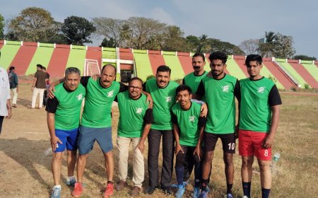 *പ്രസിഡന്റ്സ് ട്രോഫി: സൗഹൃദ ഫുട്ബോൾ മത്സരത്തിൽ കലക്ടറുടെ ടീമിന് ജയം*