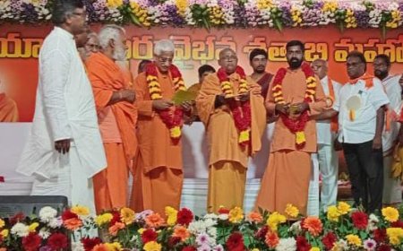 ആന്ധ്രപ്രദേശിലെ വിജയവാഡയിൽ ഗുരുധർമ്മ പ്രചരണ സഭയുടെ ആഭിമുഖ്യത്തിൽ ശ്രീനാരായണ ഗുരുദേവ ദിവ്യസത്സംഗവും പ്രഭാഷണവും ശ്രീനാരായണ ധർമ്മസംഘം ട്രസ്റ്റ് പ്രസിഡന്റ് സച്ചിദാനന്ദ സ്വാമിയുടെ നേതൃത്വത്തിൽ തുടക്കംകുറിച്ചു . മൂന്ന് ദിവസങ്ങളിലായി പ്രഭാഷണ പരമ്പരയും സത്സംഗവും ശാന്തിഹവനവും നടക്കും.