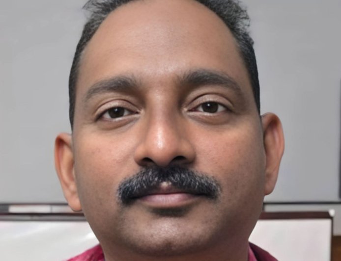 അഹമ്മദാബാദ് വിമാന അപകടത്തിൽ മരിച്ച പുല്ലാട് സ്വദേശി രഞ്ജിതക്ക് എതിരെ മോശം കമന്റ് ഇട്ട് സസ്പെൻഷന്‍ കിട്ടിയ തഹസീൽദാർ പവിത്രൻ അന്തരിച്ചു.