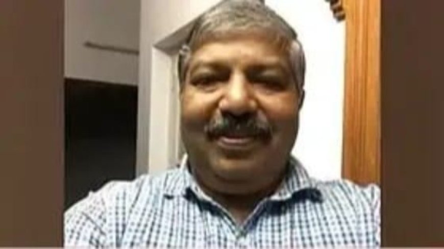 ഓടിച്ചിരുന്ന സ്‌കൂട്ടർ മറിഞ്ഞ് സ്വന്തം തോക്കിൽനിന്ന് അബദ്ധത്തിൽ വെടിയേറ്റ് അഭിഭാഷകൻ മരിച്ചു.* 