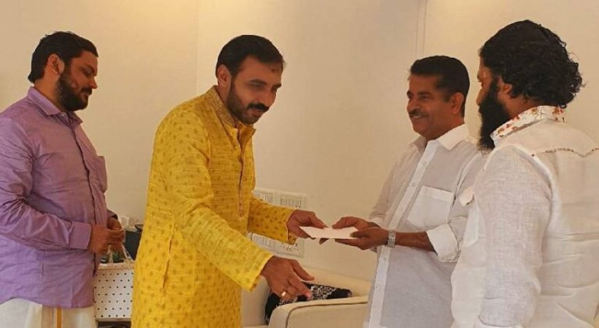 ശബരിമല സ്വർണ്ണ മോഷണം: അടൂർ പ്രകാശും ഉണ്ണികൃഷ്ണൻ പോറ്റിയും തമ്മിൽ അടുത്ത ബന്ധം; ചിത്രങ്ങൾ പുറത്ത്