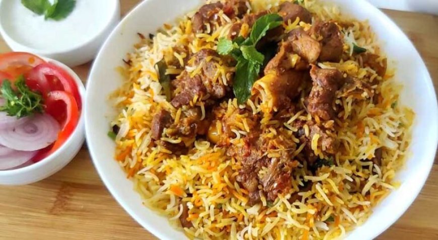 യാത്രകൾ അടിമുടി മാറും.....! വന്ദേഭാരതിൽ ഇനി മലബാർ ദം ബിരിയാണിയും ഗുലാബ് ജാമുനും; ഭക്ഷണ മെനു പരിഷ്‌കരിക്കുന്നു* 