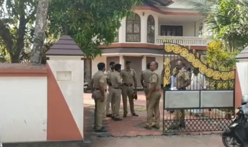 ചെന്നിത്തലയിൽ വീട് കുത്തിതുറന്ന് മോഷണം; 20 പവൻ സ്വർണവും ലാപ്ടോപ് ഉൾപ്പടെ ഉള്ള വസ്തുക്കളും നഷ്ടമായി, കവർച്ച വീട്ടുകാർ ബന്ധു വീട്ടിൽ പോയ തക്കത്തിന്*