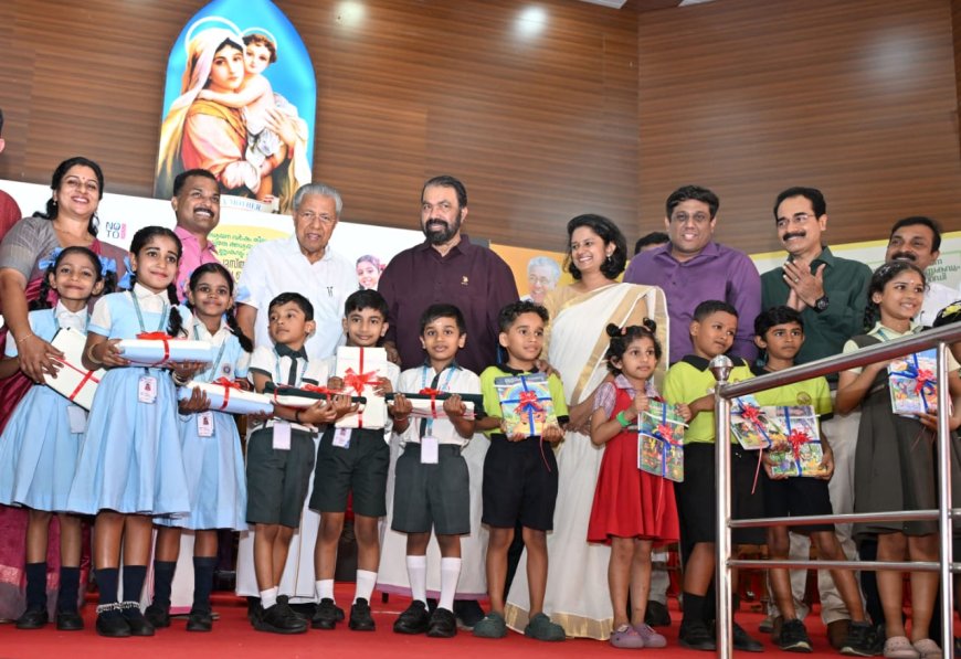 അധ്യയന വർഷം അവസാനിക്കും മുൻപ് പാഠപുസ്തക വിതരണം പൂർത്തിയാക്കിയത് മികച്ച മാതൃക: മുഖ്യമന്ത്രി*