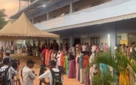 വിധിയെഴുതി കേരളം; സംസ്ഥാനത്ത് പോളിങ് സമയം അവസാനിച്ചു