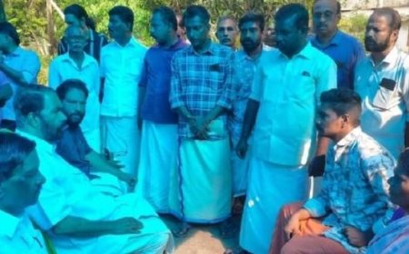 മകനെ നഷ്ടപ്പെട്ട വേദന വാക്കുകൾക്കപ്പുറം, വിദ്യാലയങ്ങളിൽ സുരക്ഷ കർശനമാക്കും’; ചിറയൻകീഴിൽ പാമ്പ് കടിയേറ്റ് മരിച്ച ദിക്ഷലിന്റെ വീട് സന്ദർശിച്ച് വി ശിവൻകുട്ടി