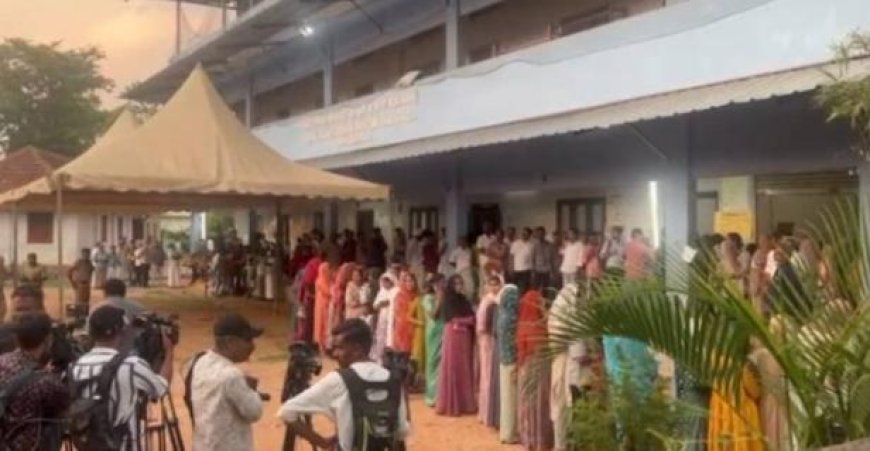 വിധിയെഴുതി കേരളം; സംസ്ഥാനത്ത് പോളിങ് സമയം അവസാനിച്ചു