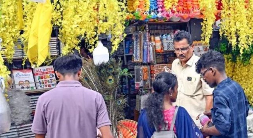 മേടച്ചൂടിലും വിഷുവിപണി സജീവം; കണിക്കൊന്നയ്ക്കും പച്ചക്കറിക്കും ഇന്ന് വിലയെത്ര?