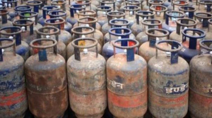 എൽപിജി സിലണ്ടറിനായി നെട്ടോട്ടം; രാജ്യത്ത് ഊർജ പ്രതിസന്ധി കൈകാര്യം ചെയ്യുന്നതിൽ പരാജയപ്പെട്ട് കേന്ദ്രം