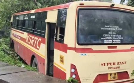 കൊടകരയിൽ കെഎസ്ആർടിസി സൂപ്പർഫാസ്റ്റ് നിയന്ത്രണം വിട്ട് പറമ്പിലേക്ക് ഇടിച്ചുകയറി