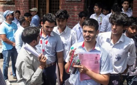 CBSE 9, 10 ക്ലാസുകളിൽ മൂന്ന് ഭാഷകൾ നിർബന്ധമാക്കുന്നു; ജൂലൈ 1 മുതൽ പ്രാബല്യത്തിൽ