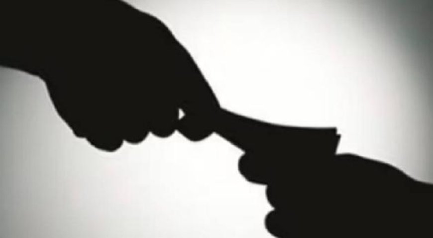 റോഡ് പണിയുടെ ബില്ല് മാറാന്‍ കൈക്കൂലി: എക്‌സിക്യൂട്ടീവ് എഞ്ചിനീയ‍ർക്ക് കഠിന തടവും പിഴയും
